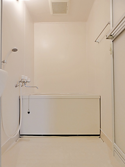 メルローズ２号館の浴室|日々の暮らしに欠かせないお風呂です