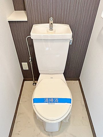 Young　Village2のトイレ|ゆったりとした空間のトイレです