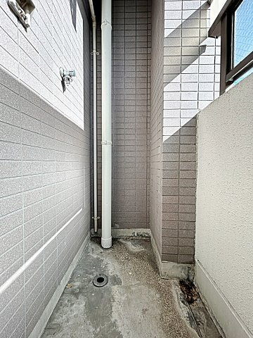 Young　Village2のバルコニー|バルコニーからの眺めを楽しみながら食事をしませんか