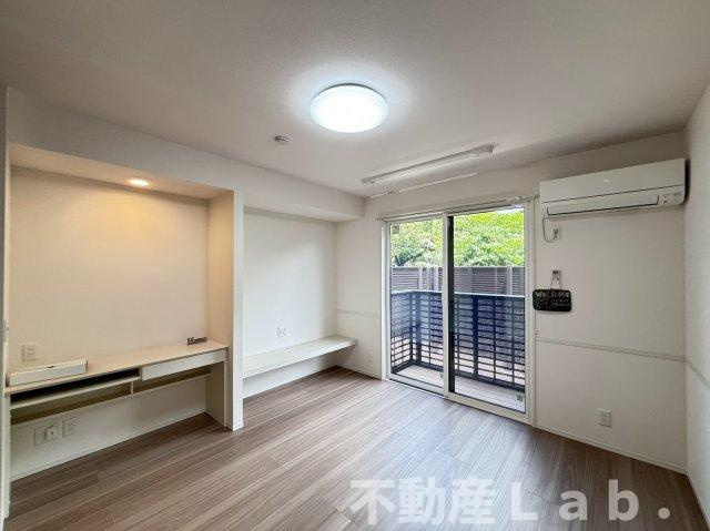 レアール・パレストの居間・リビング