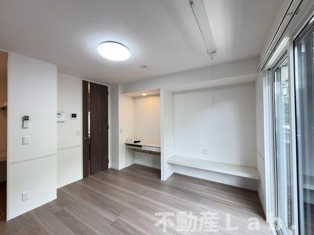 レアール・パレストの居間・リビング