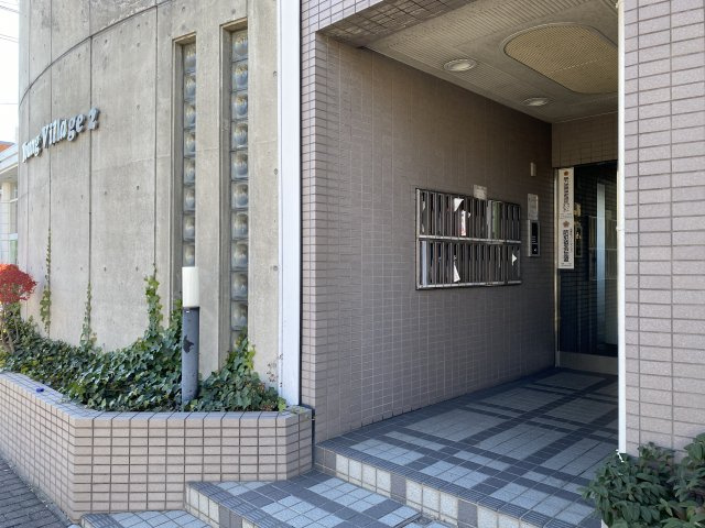 Young　Village2のエントランス|建物の内部です