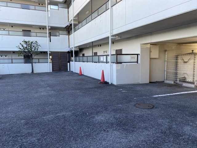Young　Village2の駐車場|駐車場があります