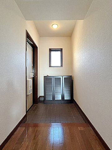 ランドマーク・一社の玄関|きれいな玄関です