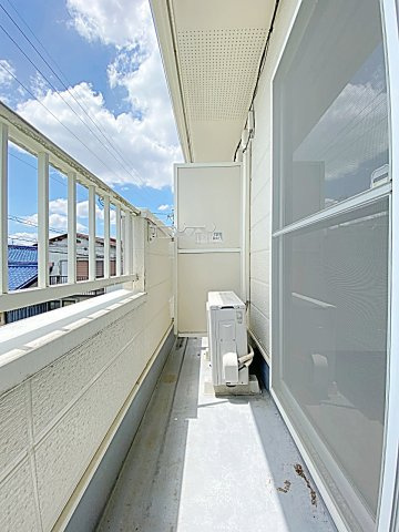 リヴェル下島のバルコニー|バルコニーからの眺めを楽しみながら食事をしませんか