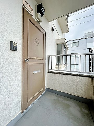 レジデンス栄光の玄関|シンプルで使いやすい玄関です