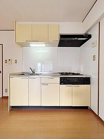 レジデンス栄光のキッチン|使いやすいキッチンです