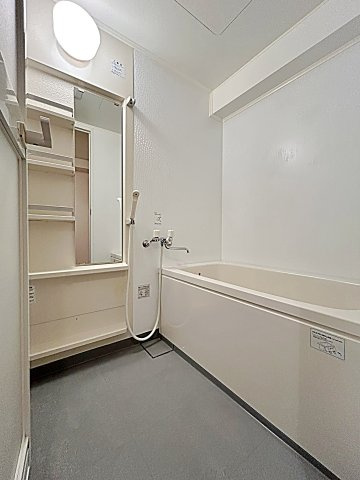 レジデンス栄光の浴室|コンパクトで使いやすいお風呂です