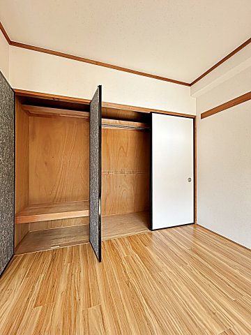 レジデンス社が丘の収納|こまごまとしたものを収納できそうですね