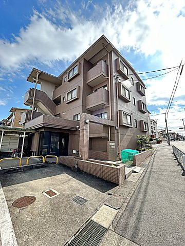 レジデンス社が丘の外観|落ち着いた雰囲気の外観です