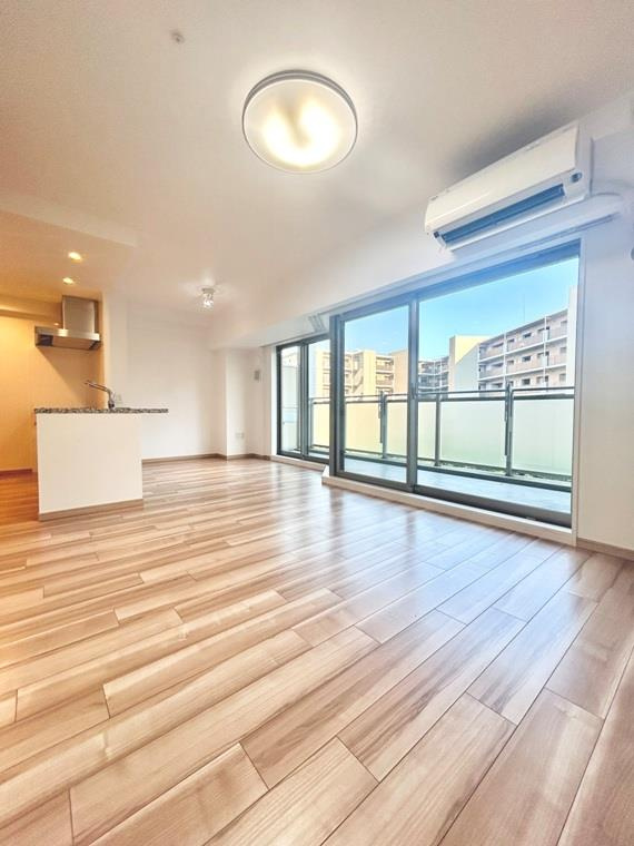 ヴィラス星ヶ丘の森の居間・リビング|居間です