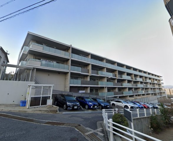 プラウド星ヶ丘の外観