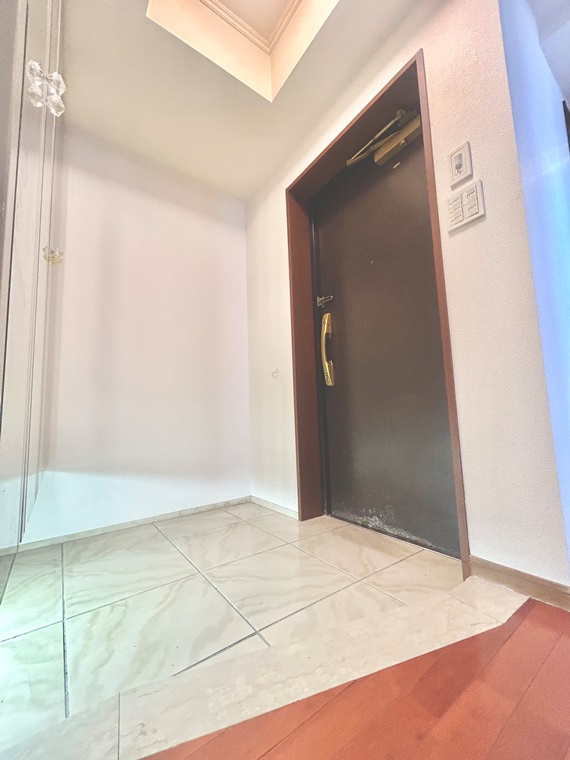 ユーフォリア虹ヶ丘の玄関|ゆったりとした玄関です