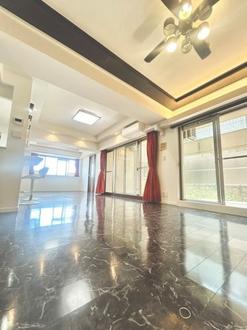 ユーフォリア虹ヶ丘の居間・リビング|ゆったり過ごせるリビングです