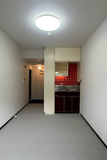 ハイシティ南青山の洋室