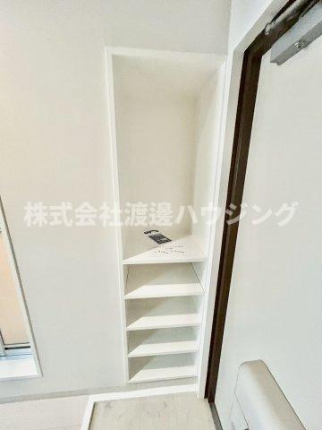 the house esaka EASTの収納|玄関収納