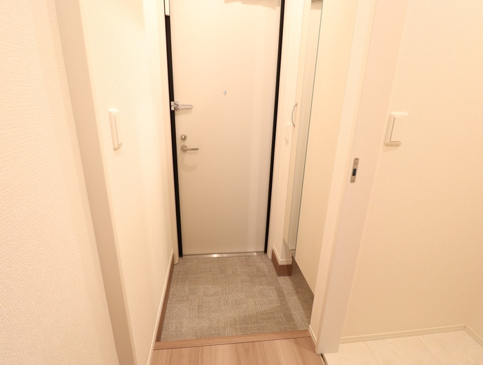 レアール・パレストの玄関