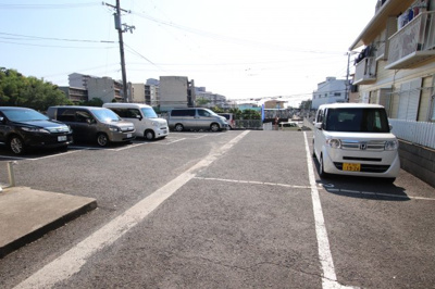 【駐車場】 | メゾンラフォーレⅠ・Ⅱ