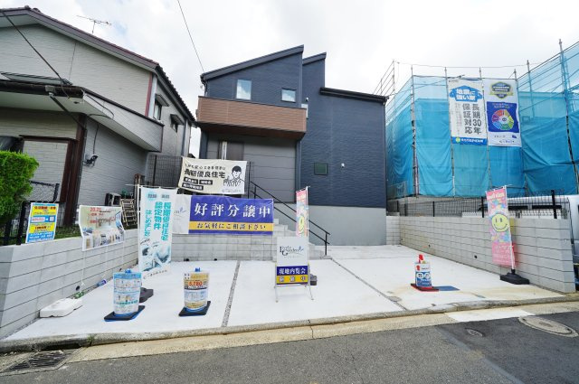 【横浜市旭区中沢2丁目25-7新築戸建て】★仲介手数料無料★（中沢小学校・旭中学校）の外観