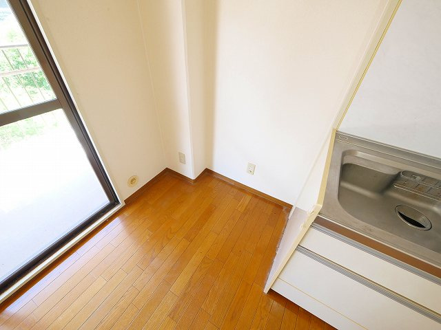 パークヴィレッジ学園前の内装