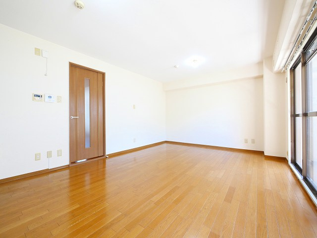 パークヴィレッジ学園前の居間・リビング