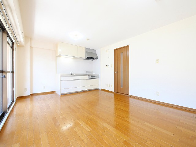 パークヴィレッジ学園前の居間・リビング