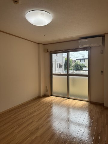 ライフパークアレイの居間・リビング