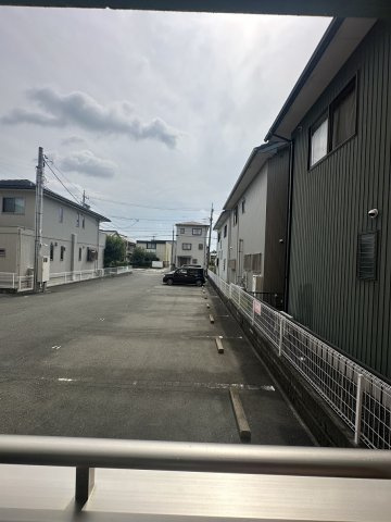 ライフパークアレイの駐車場
