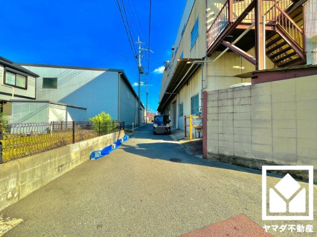 宇治市槇島町一ノ坪の前面道路含む現地写真