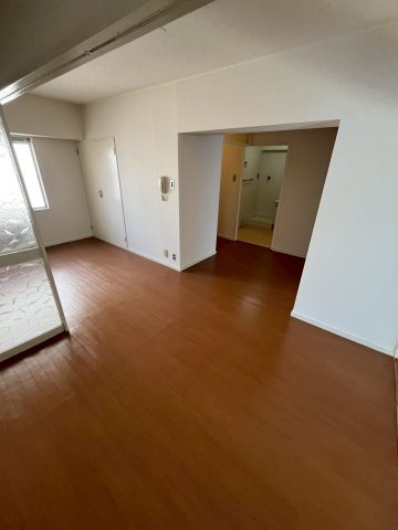 与力町スカイハイツの居間・リビング