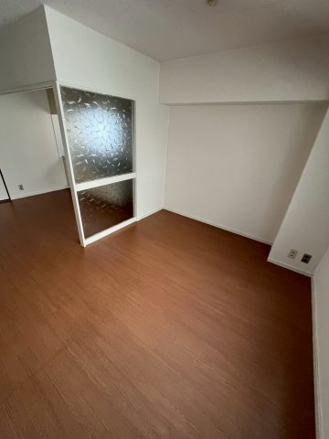 与力町スカイハイツの居間・リビング