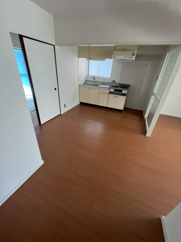 与力町スカイハイツの居間・リビング