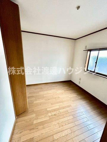 立花町３丁目戸建の洋室