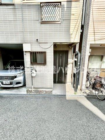 立花町３丁目戸建のエントランス