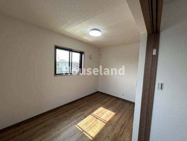 Solis新留丁の洋室