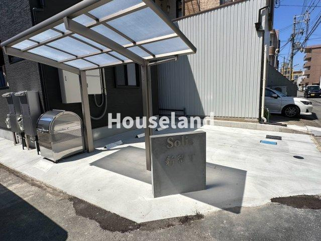 Solis新留丁の駐車場