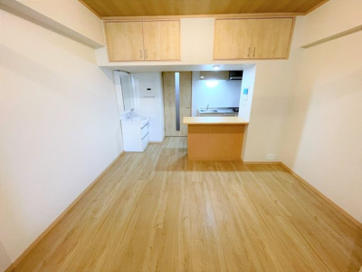 【洋室】 | エステート・モア 平尾堀川 | 別号室の写真になります。現況優先。