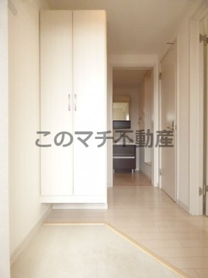 【玄関】 | クレッシェンド清水 | ※別号室の写真になります。現況優先。
