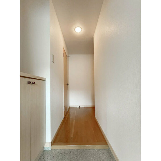 【玄関】 | フラップワン高宮 | 別号室の写真になります。現況優先。