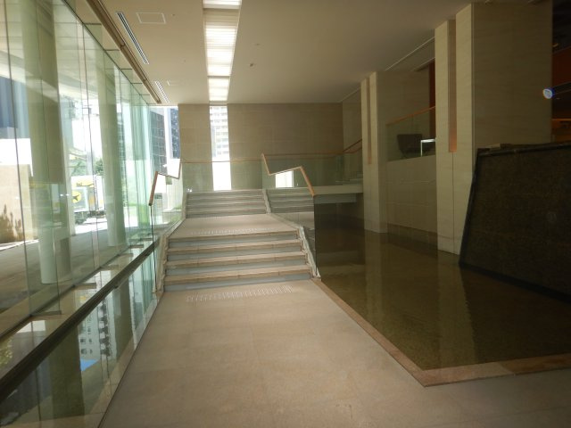 コスモポリス品川のエントランス