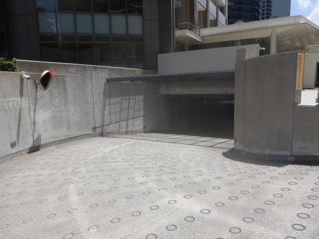 コスモポリス品川の駐車場