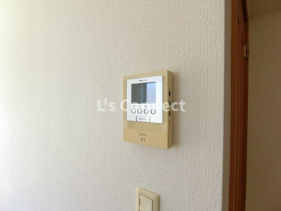 【セキュリティ】 | ペネトラーレ・北中山Ⅲ | 突然の来客時もＴＶモニターホンでしっかり確認。