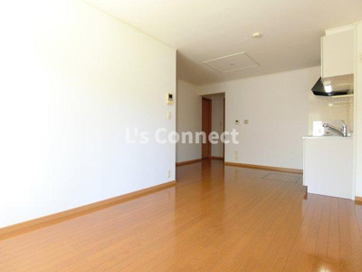 【内装】 | ペネトラーレ・北中山Ⅲ | 居室と寝室を分けて生活できる１ＬＤＫ。