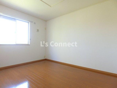 【その他】 | ペネトラーレ・北中山Ⅲ | ６帖の洋室は寝室として使えます。