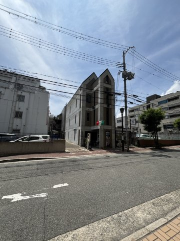 三番館ビルの外観