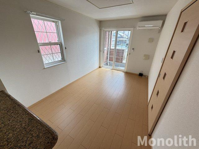 アメニティBの居間・リビング