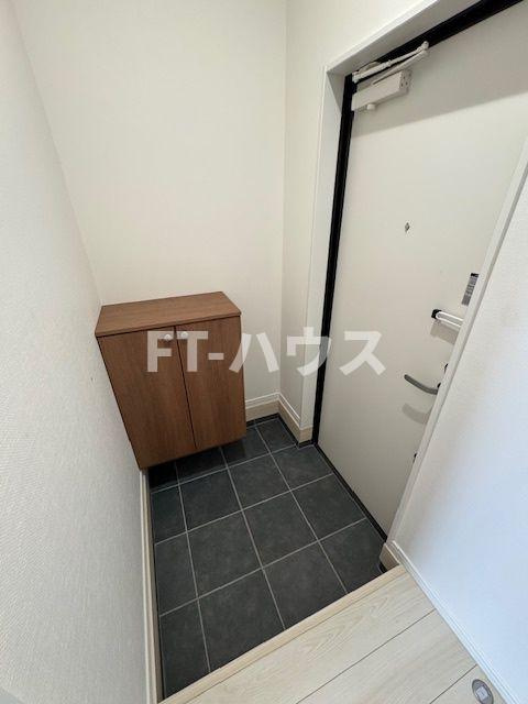 パストラル実籾の玄関