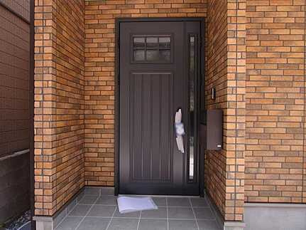 安佐南区八木6丁目の玄関