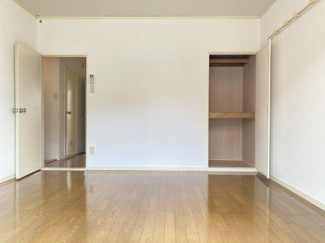 【洋室】 | レピュートK