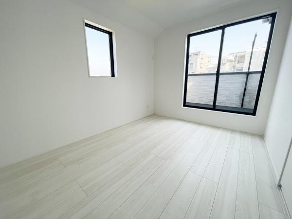 川崎市宮前区鷺沼２丁目の新築一戸建の洋室|居室に収納スペースあります